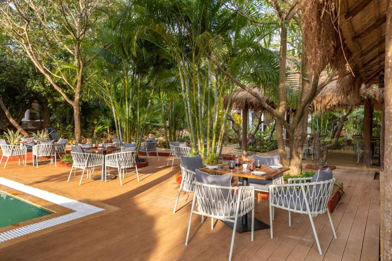 Larisa Resort Ashwem Mandrem Exterior photo